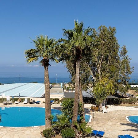105 Kings Palace - Fabulous 2 Bed, 2 Bath, Large Patio With Garden - Sea Views Paphos Eksteriør bilde