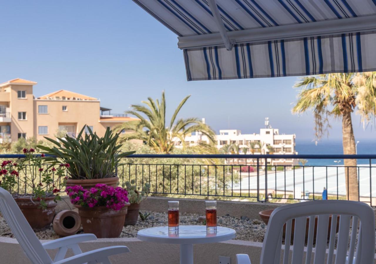 105 Kings Palace - Fabulous 2 Bed, 2 Bath, Large Patio With Garden - Sea Views Paphos Eksteriør bilde