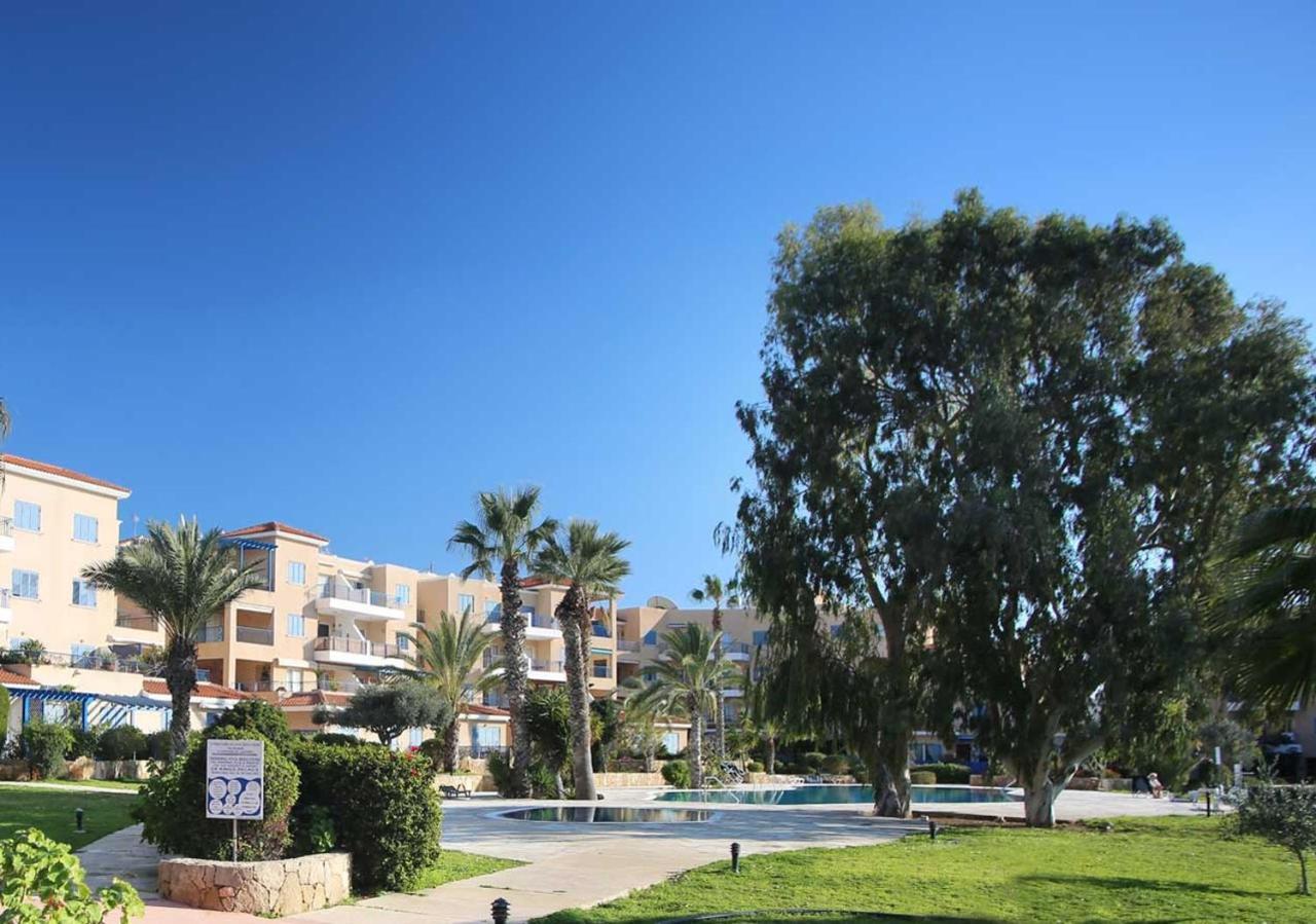 105 Kings Palace - Fabulous 2 Bed, 2 Bath, Large Patio With Garden - Sea Views Paphos Eksteriør bilde