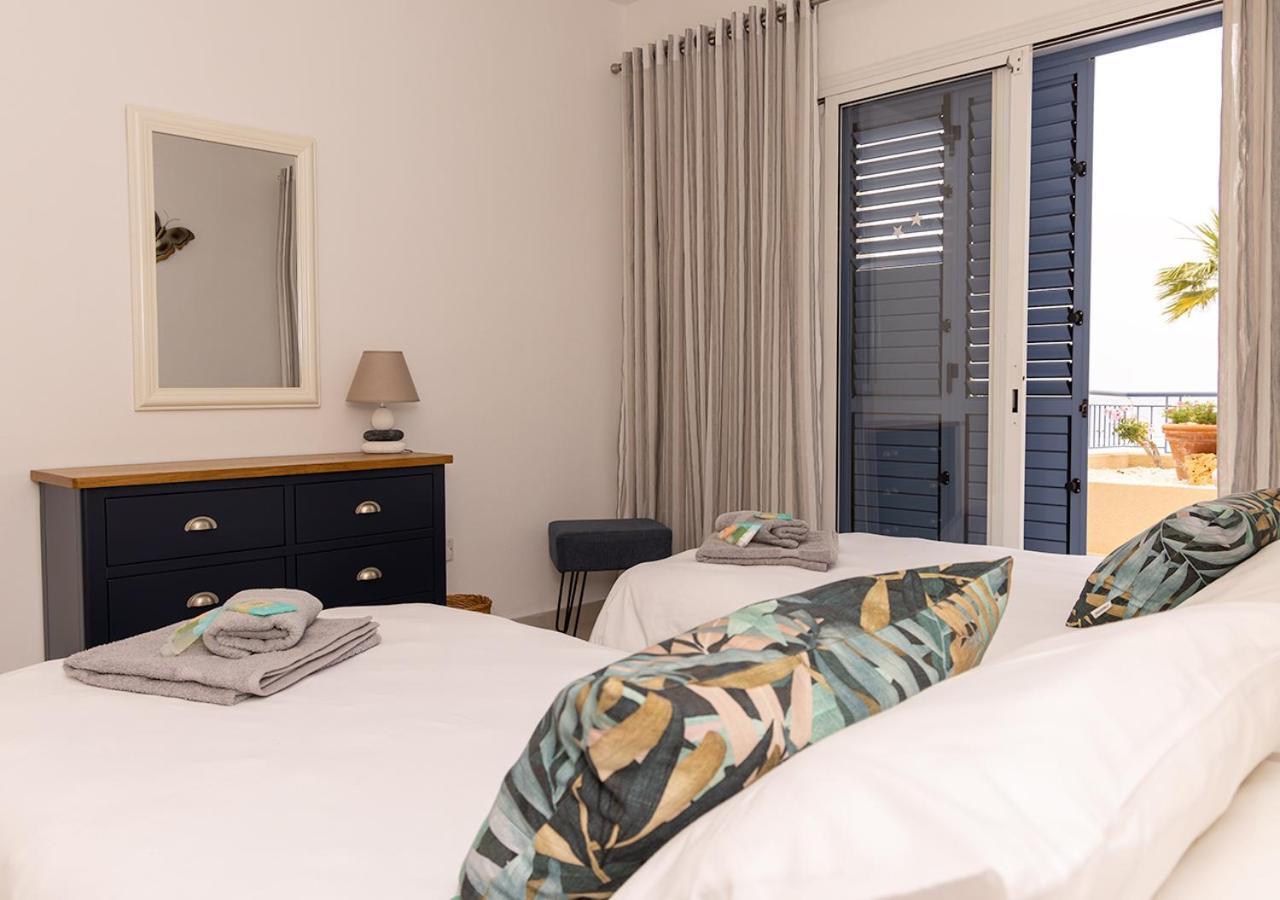 105 Kings Palace - Fabulous 2 Bed, 2 Bath, Large Patio With Garden - Sea Views Paphos Eksteriør bilde