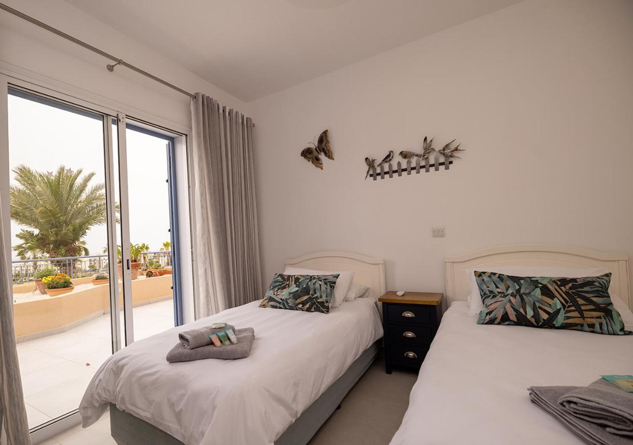 105 Kings Palace - Fabulous 2 Bed, 2 Bath, Large Patio With Garden - Sea Views Paphos Eksteriør bilde