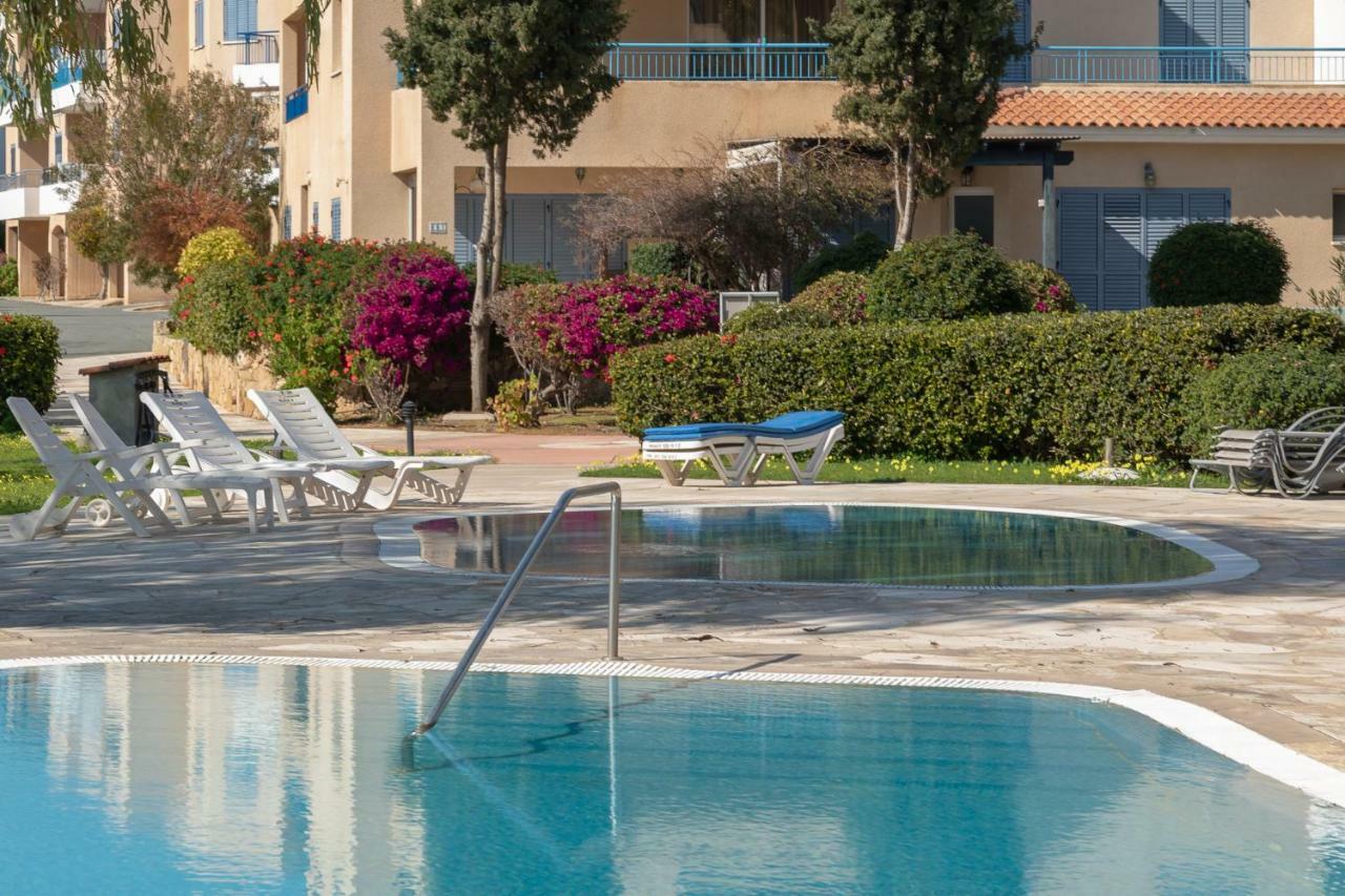 105 Kings Palace - Fabulous 2 Bed, 2 Bath, Large Patio With Garden - Sea Views Paphos Eksteriør bilde