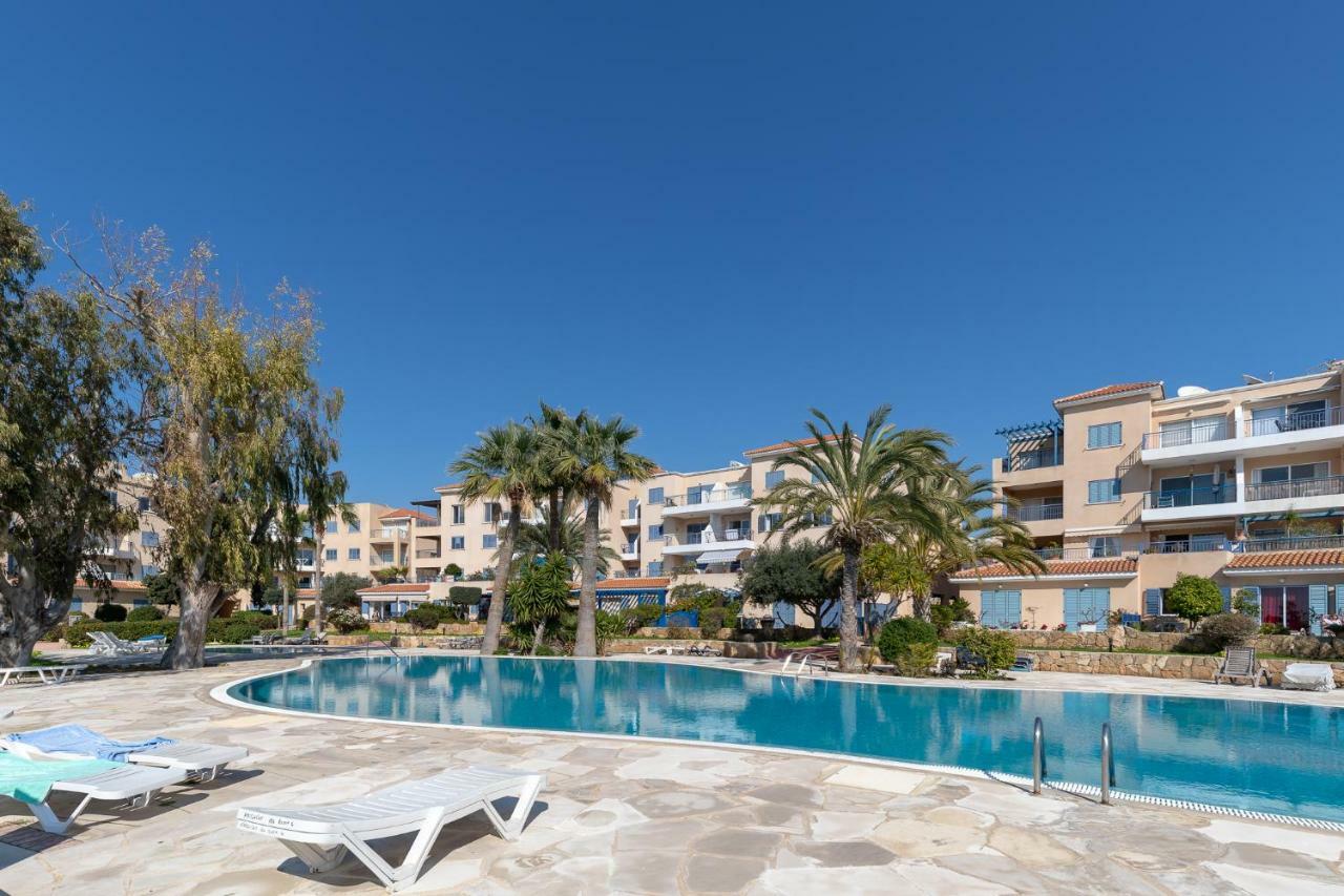 105 Kings Palace - Fabulous 2 Bed, 2 Bath, Large Patio With Garden - Sea Views Paphos Eksteriør bilde