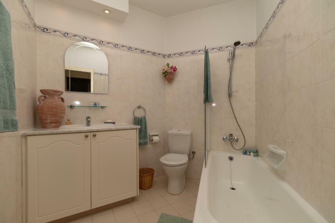 105 Kings Palace - Fabulous 2 Bed, 2 Bath, Large Patio With Garden - Sea Views Paphos Eksteriør bilde