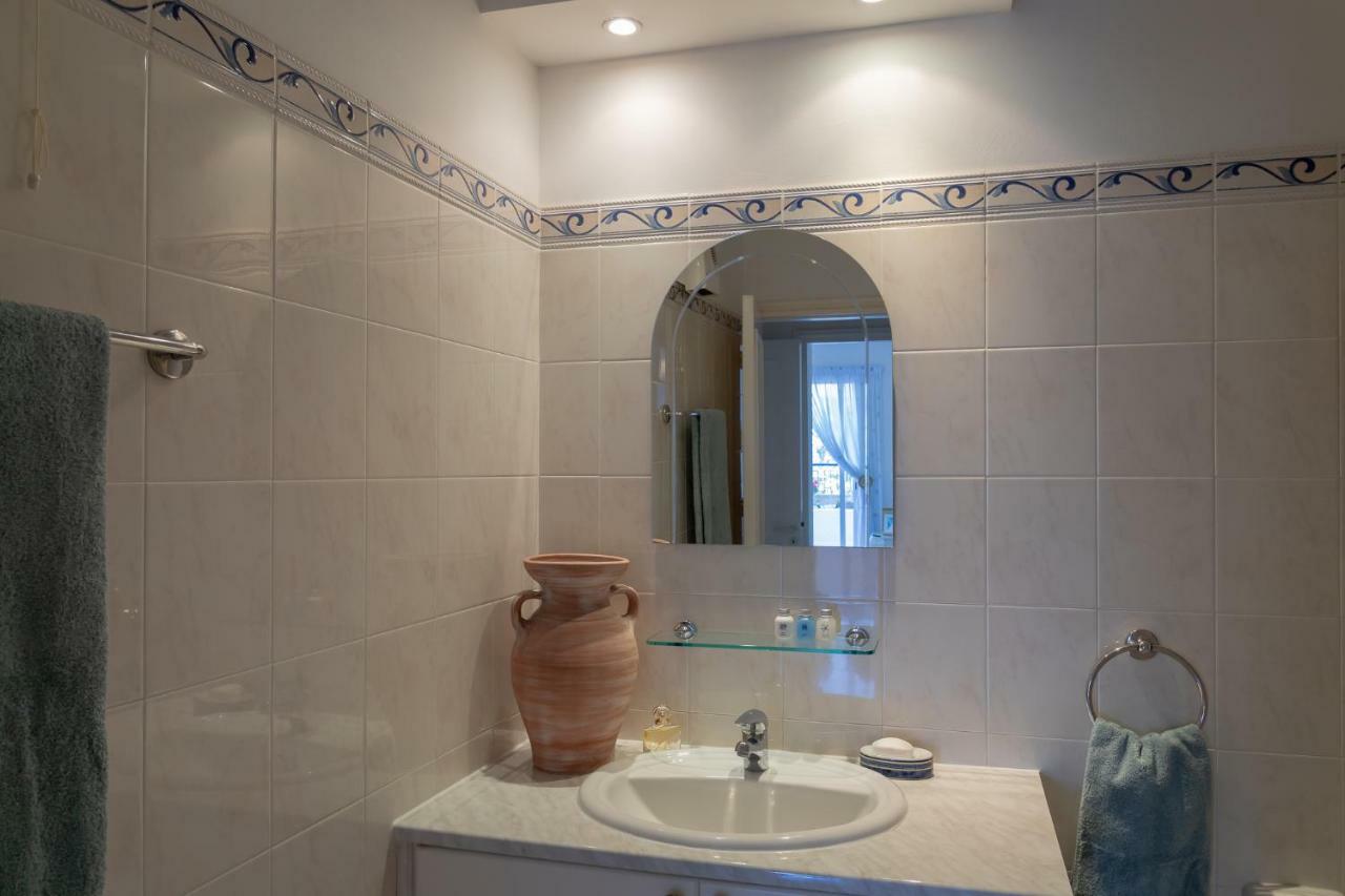 105 Kings Palace - Fabulous 2 Bed, 2 Bath, Large Patio With Garden - Sea Views Paphos Eksteriør bilde